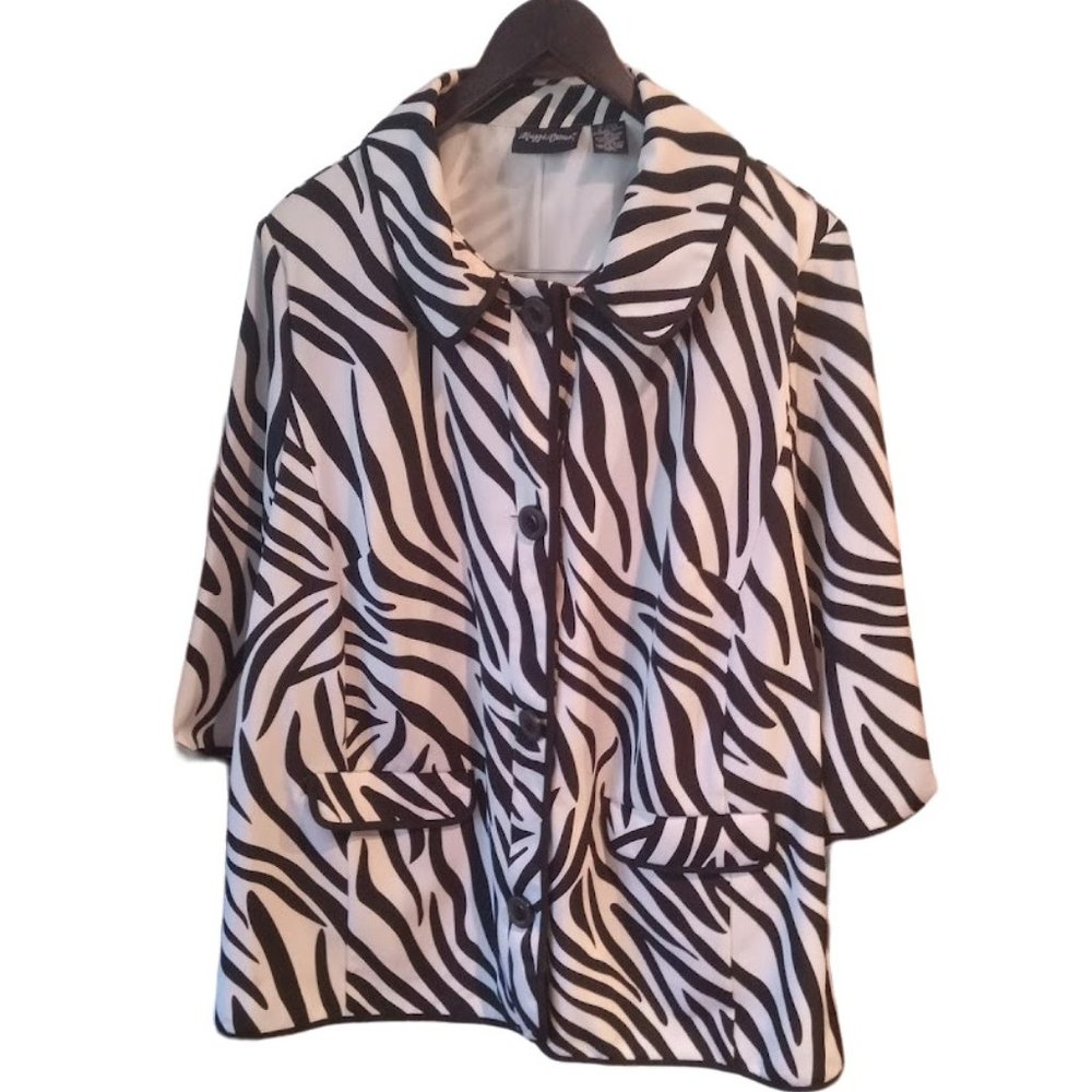 EUC | Maggie Barnes | Fashionable | Black & White Jacket | Size: 1X